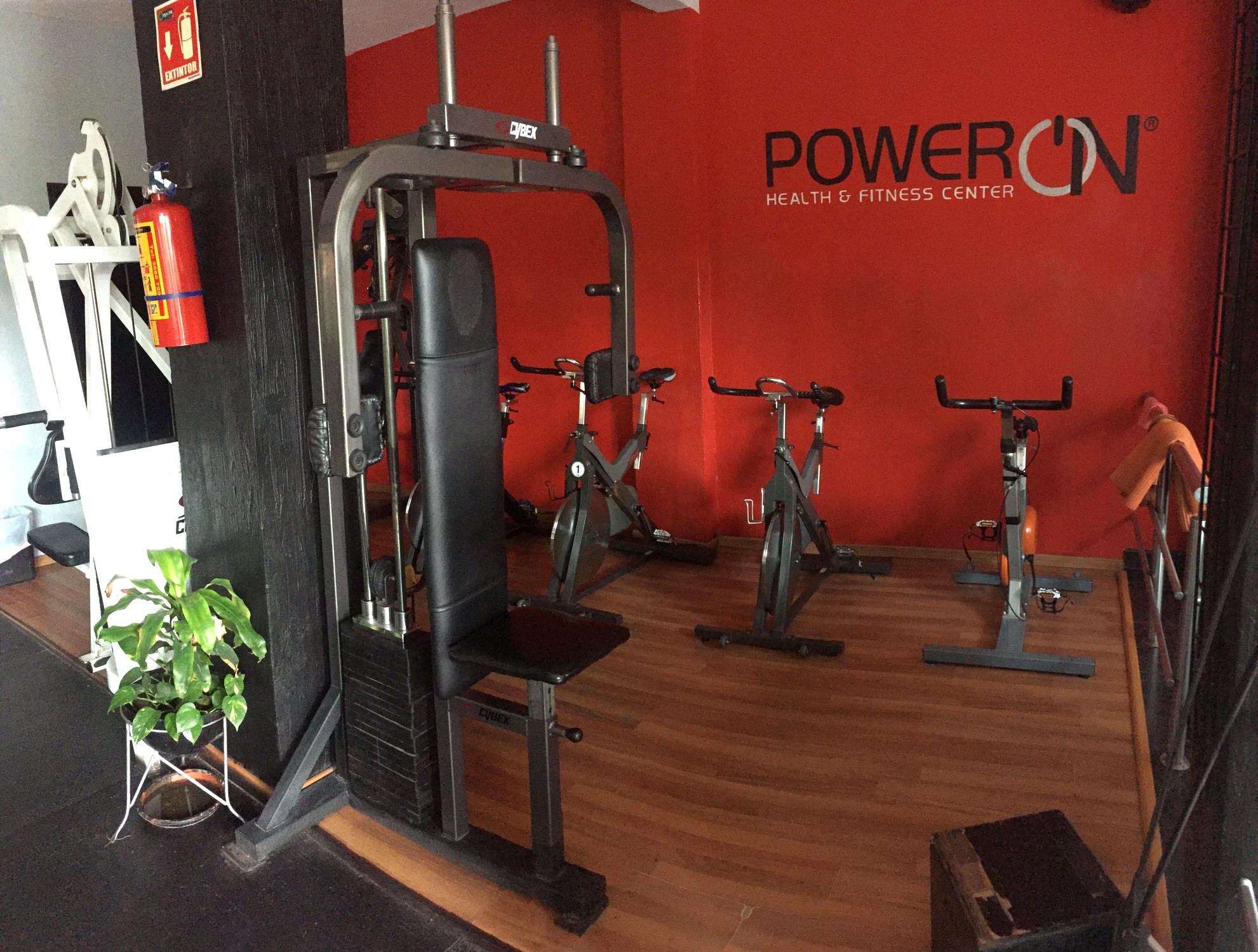 Identidad visual de PowerON